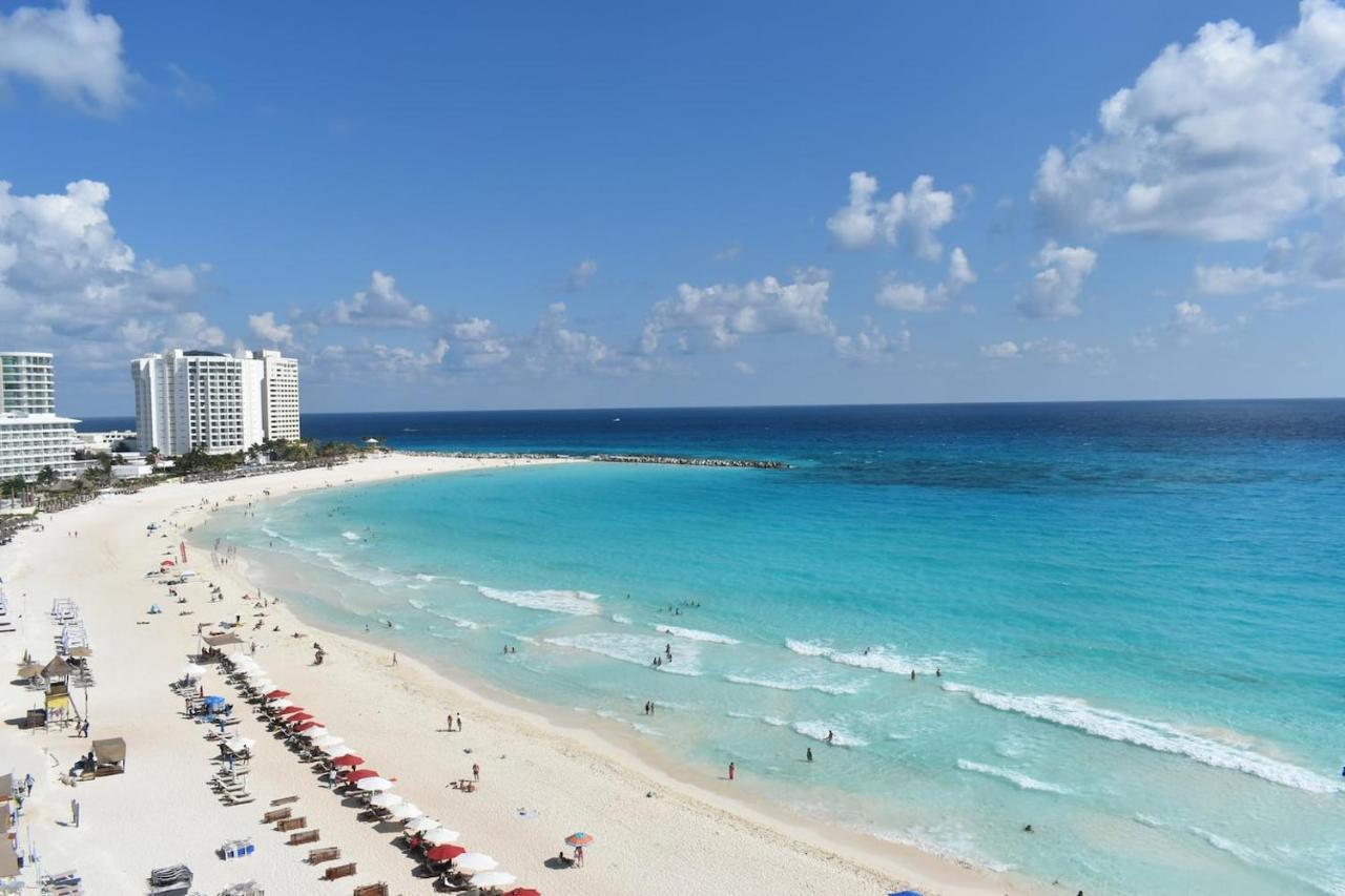 Luxury Caribbean Condos By Salvia Cancun Beachfront Екстериор снимка