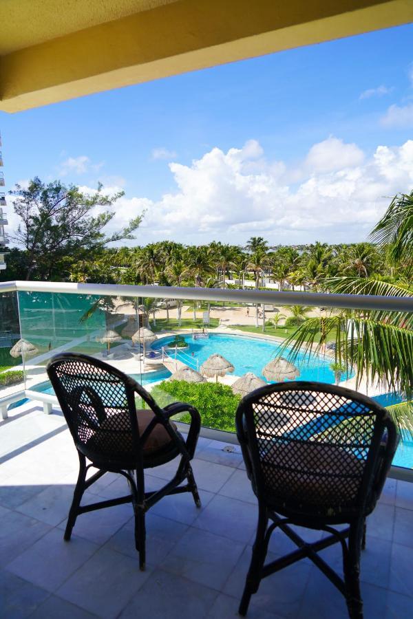 Luxury Caribbean Condos By Salvia Cancun Beachfront Екстериор снимка